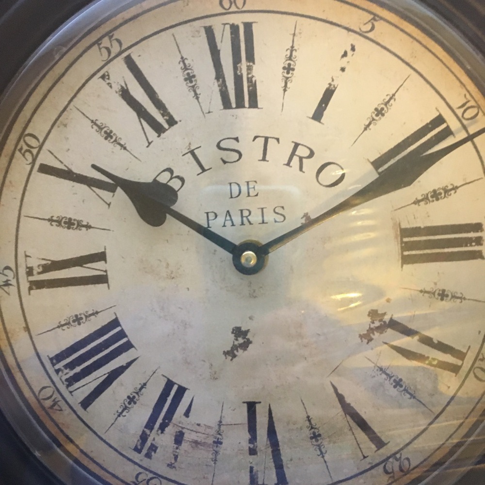 Vintage Bistro de Paris Wall Clock